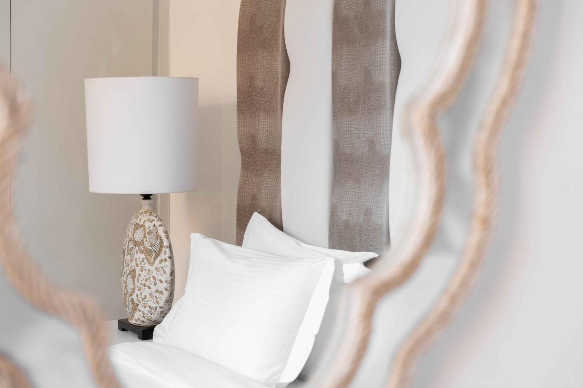 Art Pantheon - Suites & Apartments Athena Bagian luar foto