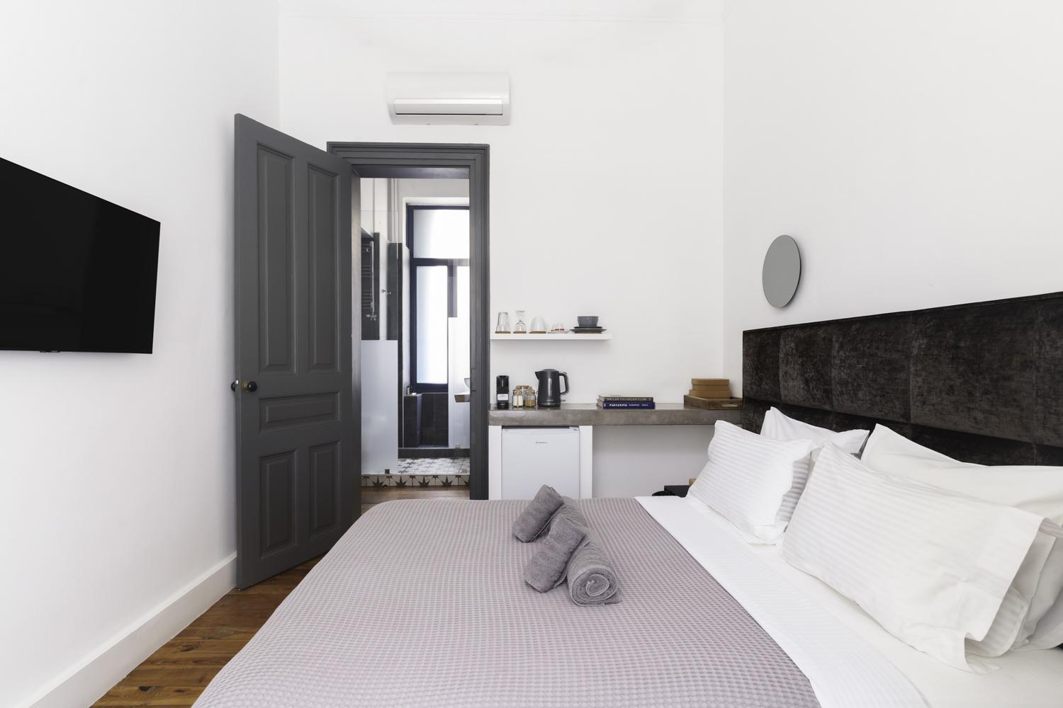 Art Pantheon - Suites & Apartments Athena Bagian luar foto