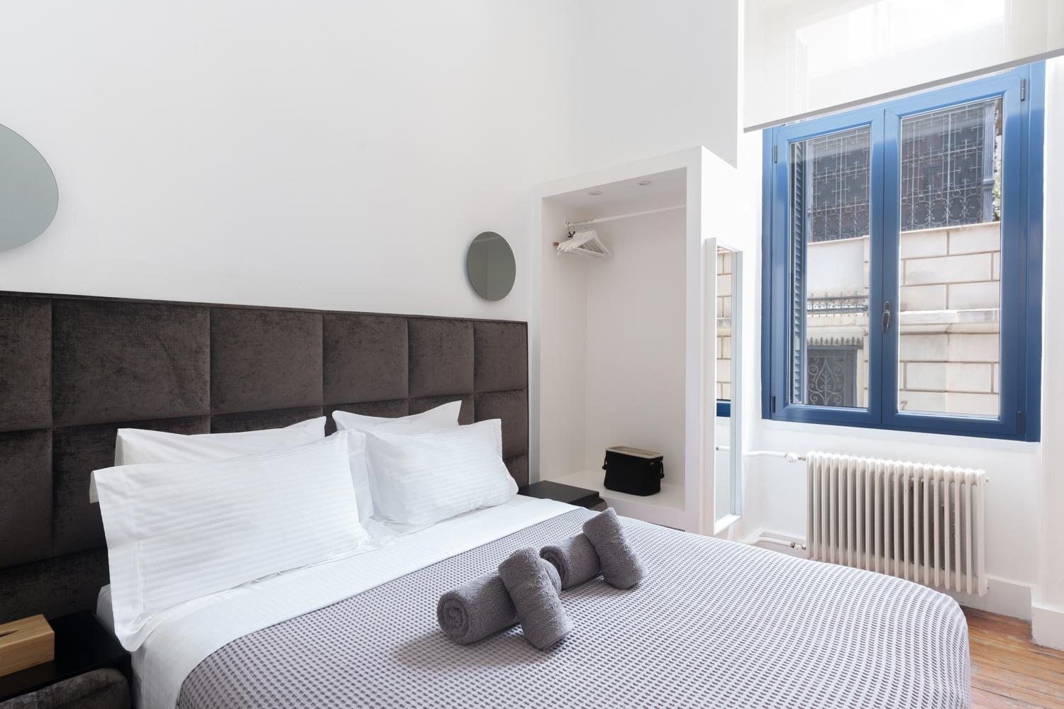 Art Pantheon - Suites & Apartments Athena Bagian luar foto
