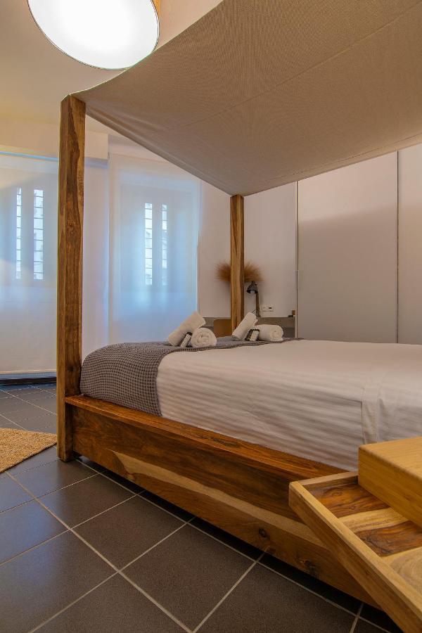 Art Pantheon - Suites & Apartments Athena Bagian luar foto